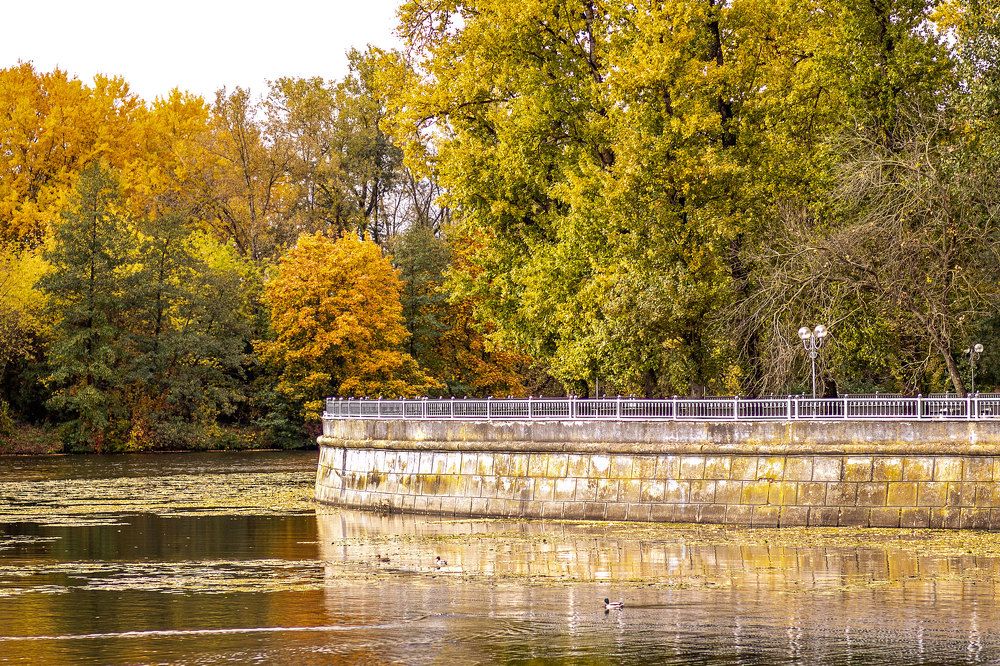 Осенняя набережная