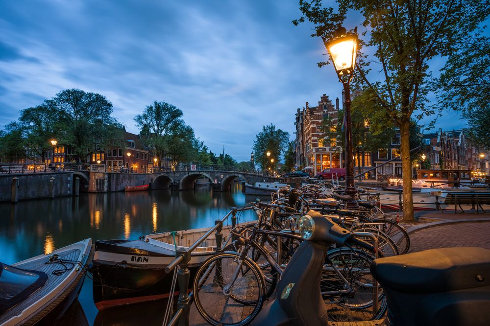 Фотография автора Refat Mamutov