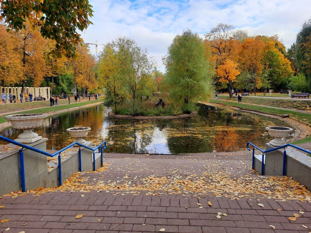 Екатерининский парк осенью