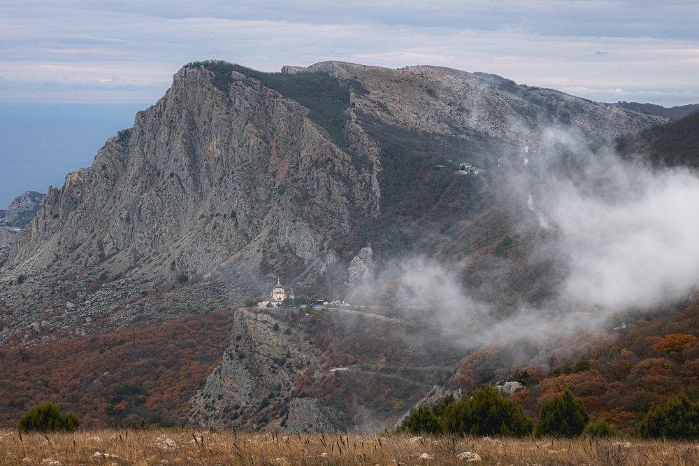Вид на Байдарский перевал
