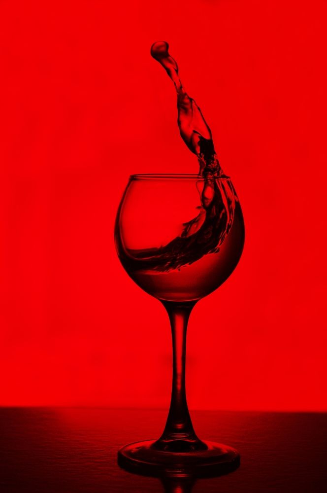 Всплеск в бокале