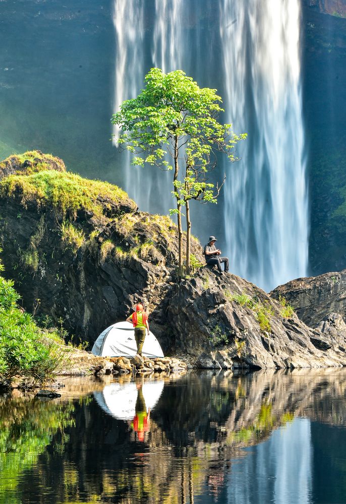 Photograph by Long Nguyen