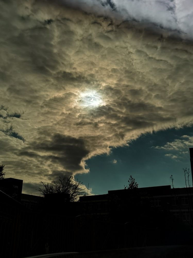 Солнечное затмение