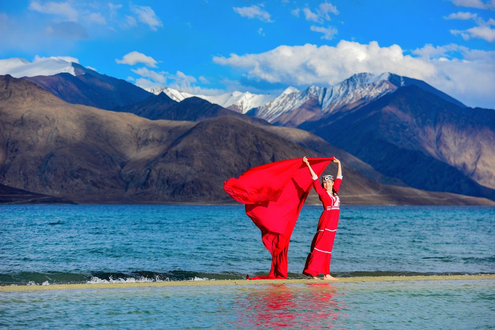 Photograph by Long Nguyen