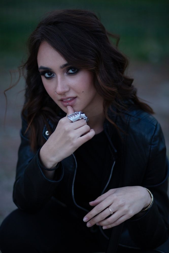 Дерзкая девчонка