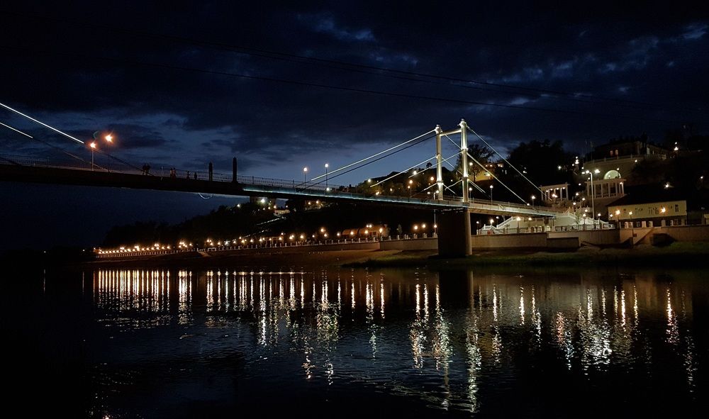 Над Уралом-рекой