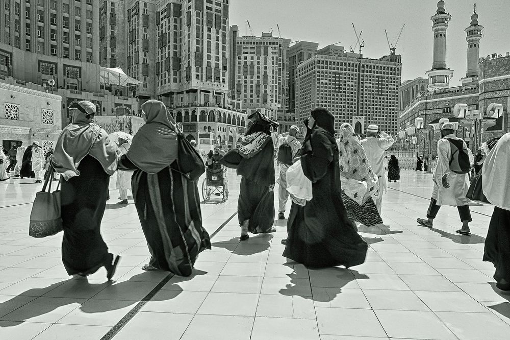 Спешащие к намазу