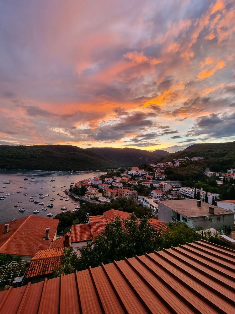 Photograph by Schewzow Lana