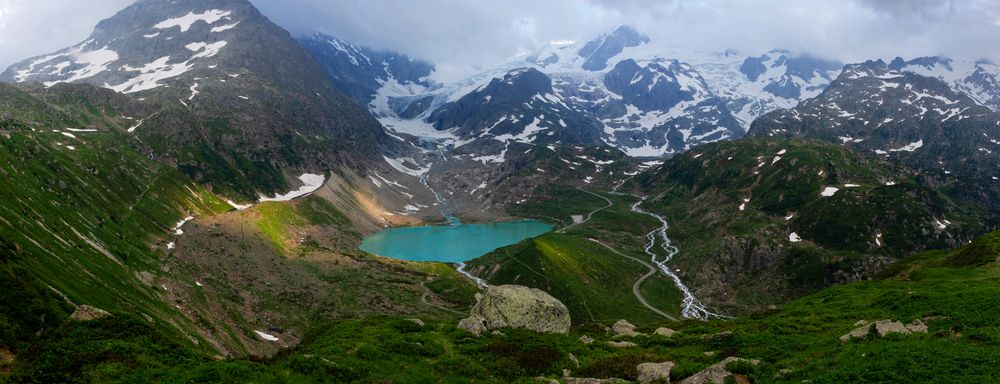 Photograph by Lisa Buzova