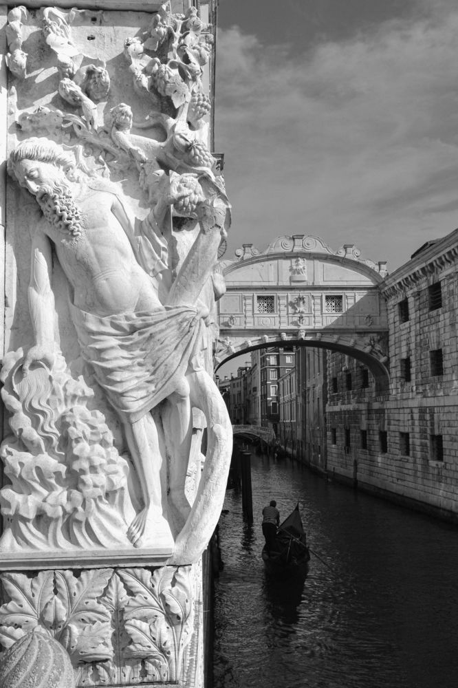 Photograph by Vahe Bazikyan