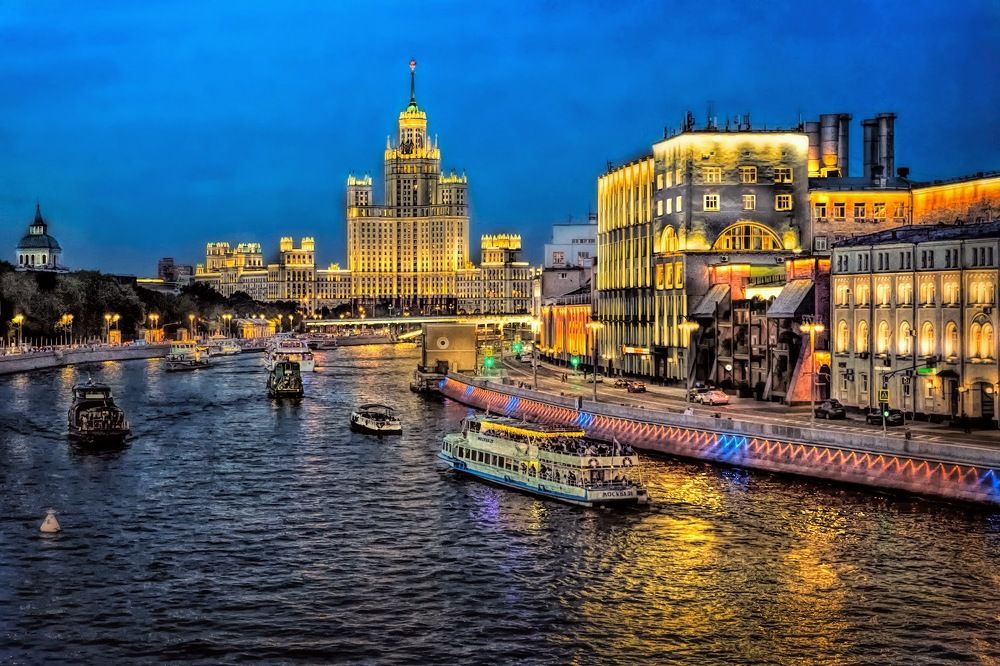 Москва вечерняя