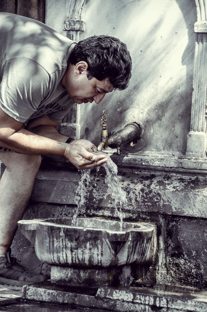 Photograph by DAMOUN POURNEMATI