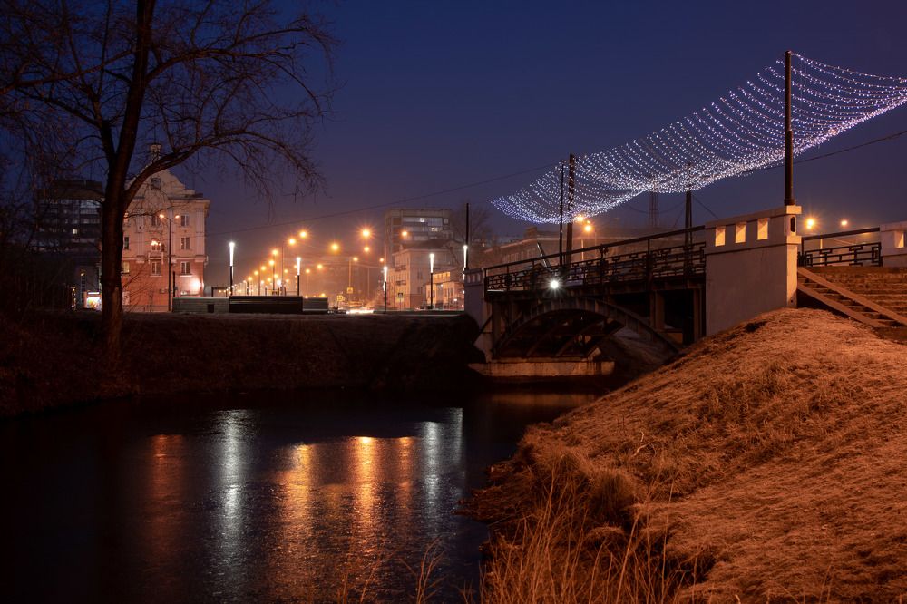 В предрассветный час