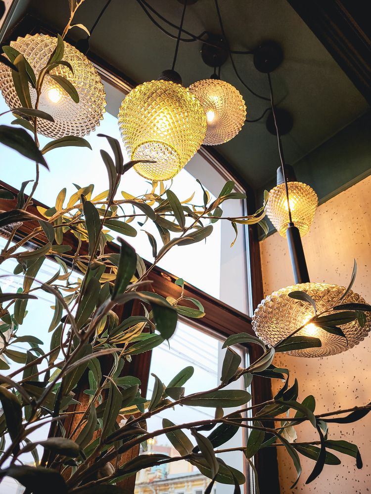 Тёплый свет