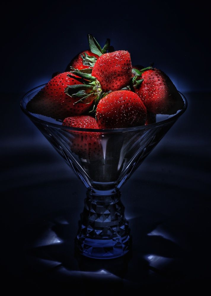 Клубника в сумерках