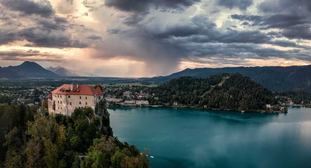 Photograph by Attila Tamas