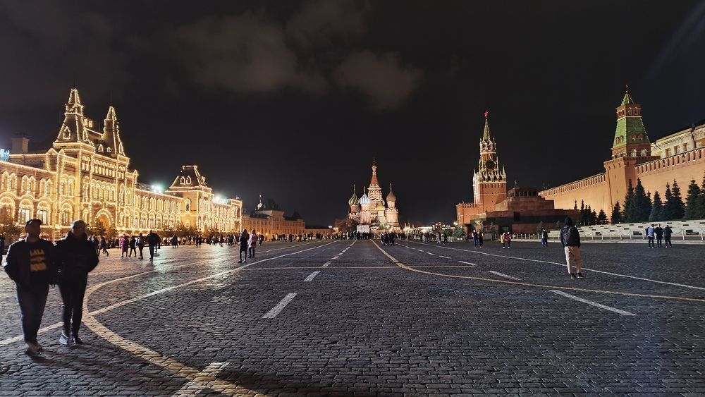 Photograph by Alijon Akbarov