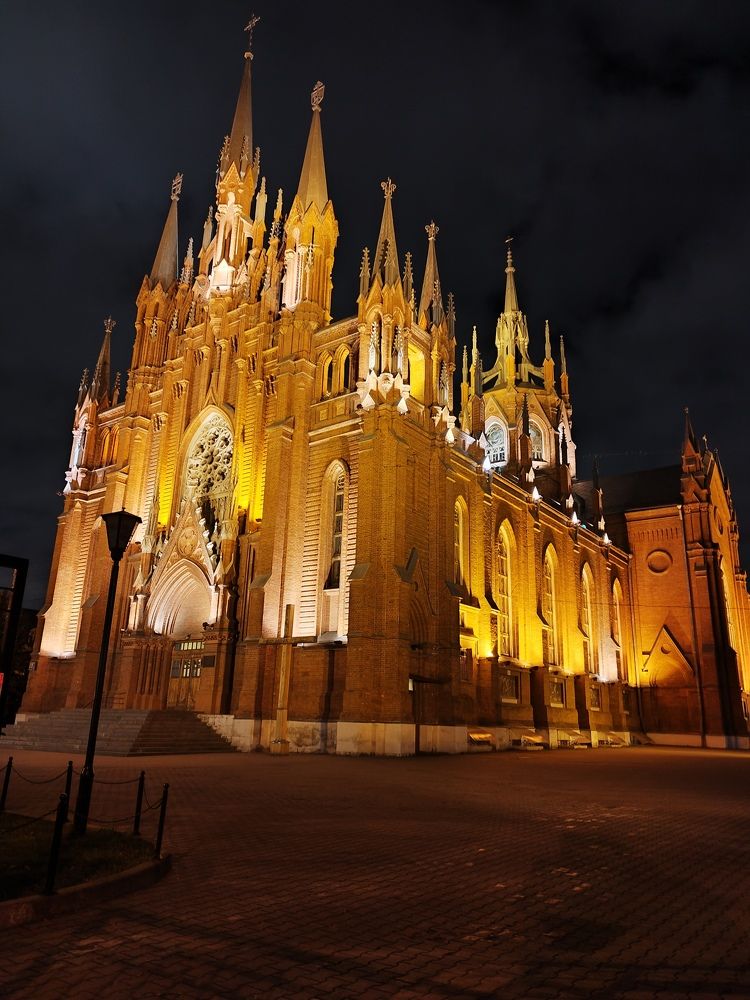 Photograph by Alijon Akbarov