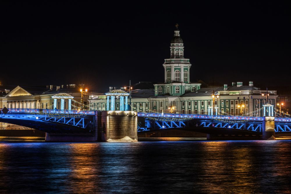 Новогодний Дворцовый мост