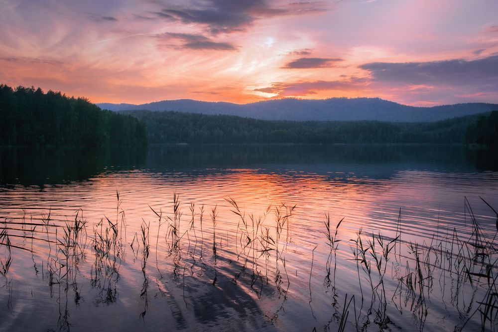 Озеро Сугомак при последних лучах солнца
