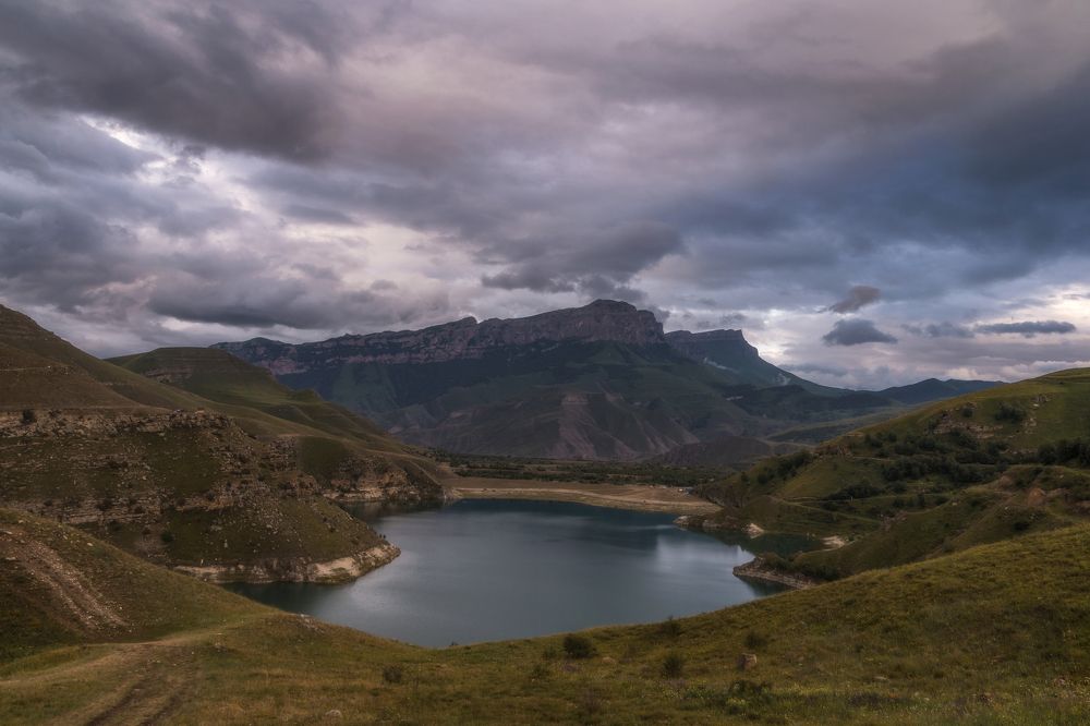 Озеро Гижгит