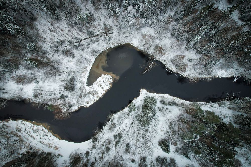 Зимняя река