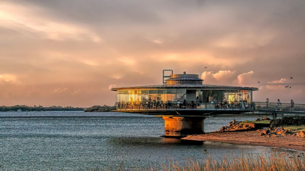 Gastronomic tones of an evening