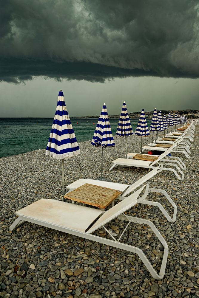 . Auratge sus Niça .