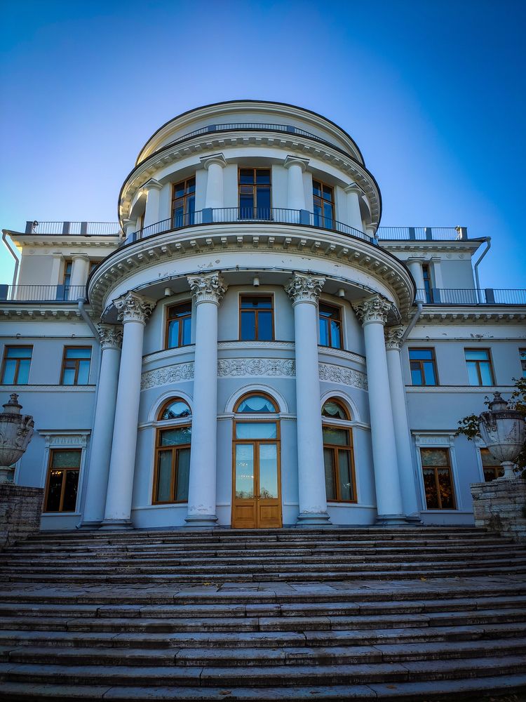 Photograph by Andrey Purtov