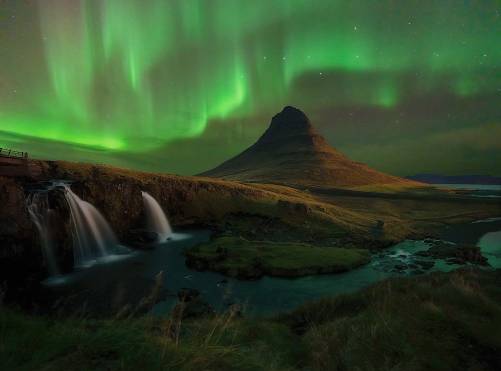 Фотография автора Burak Esenbey