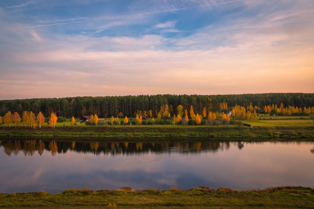 На берегу реки Волга
