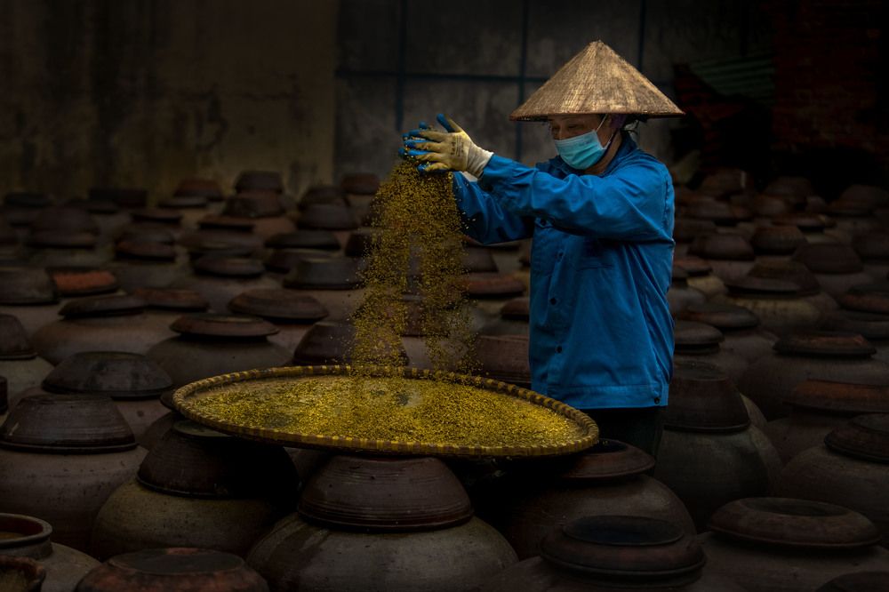 soya sauce in making
