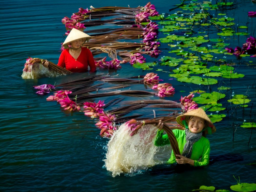 Photograph by Lê Huy Anh