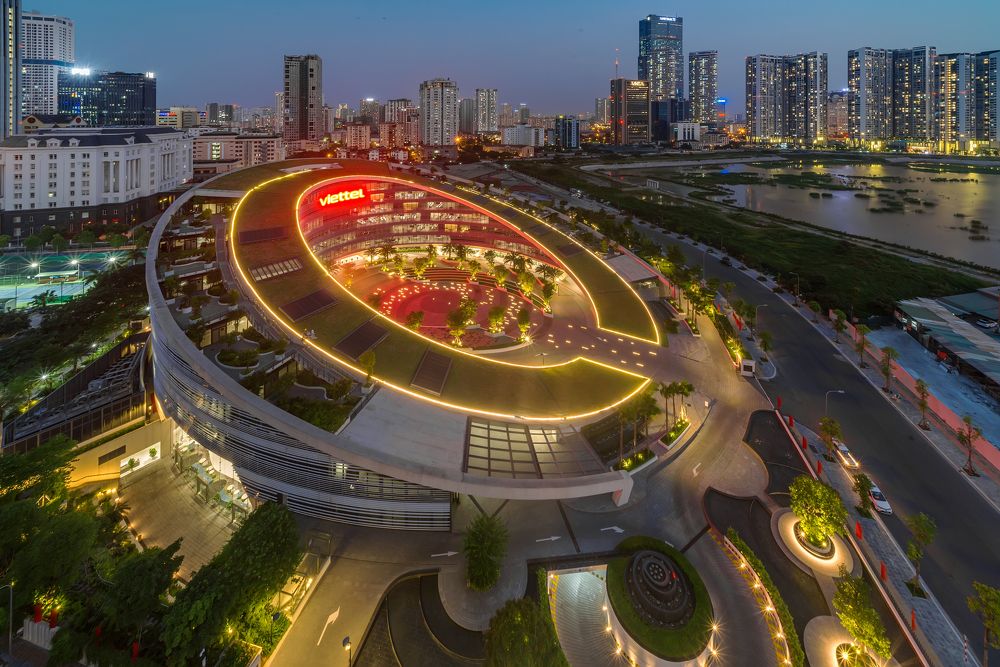 Photograph by Trần Anh Tuấn