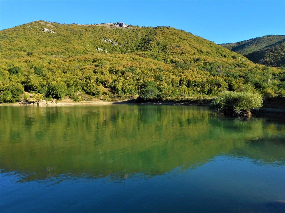 Озеро в селе Междуречье