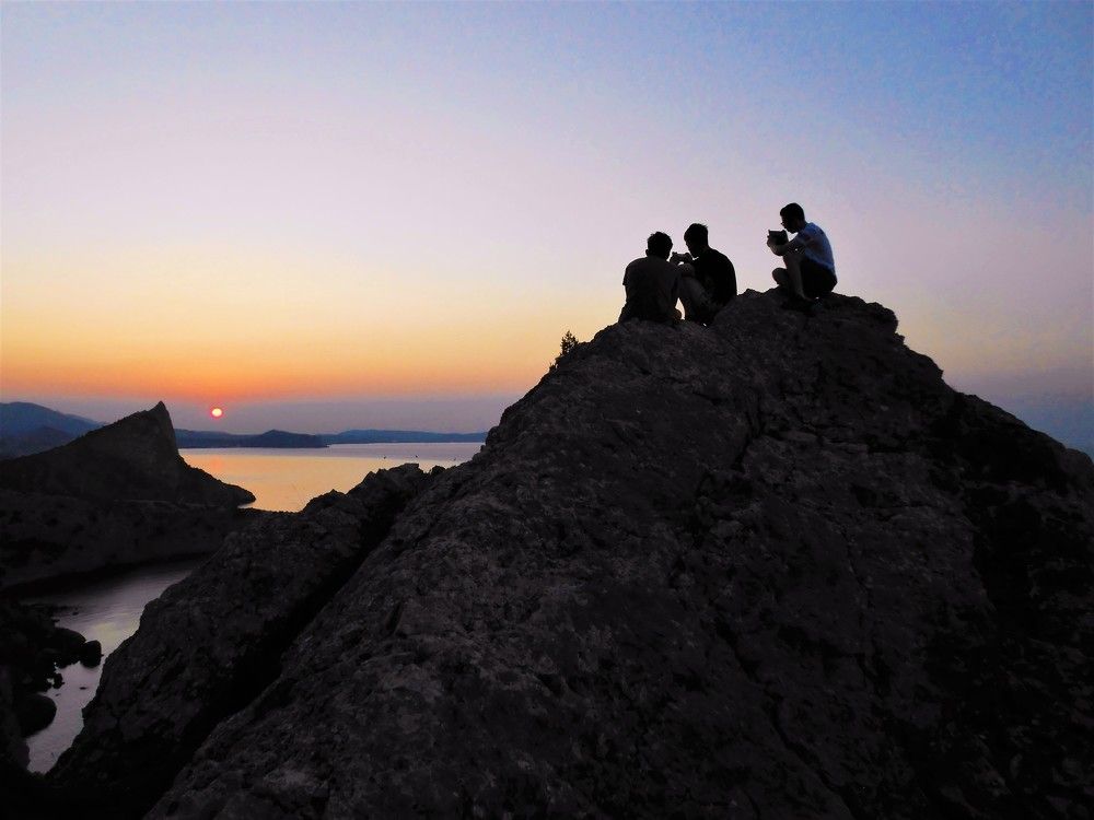 Рассвет на горе Караул-Оба