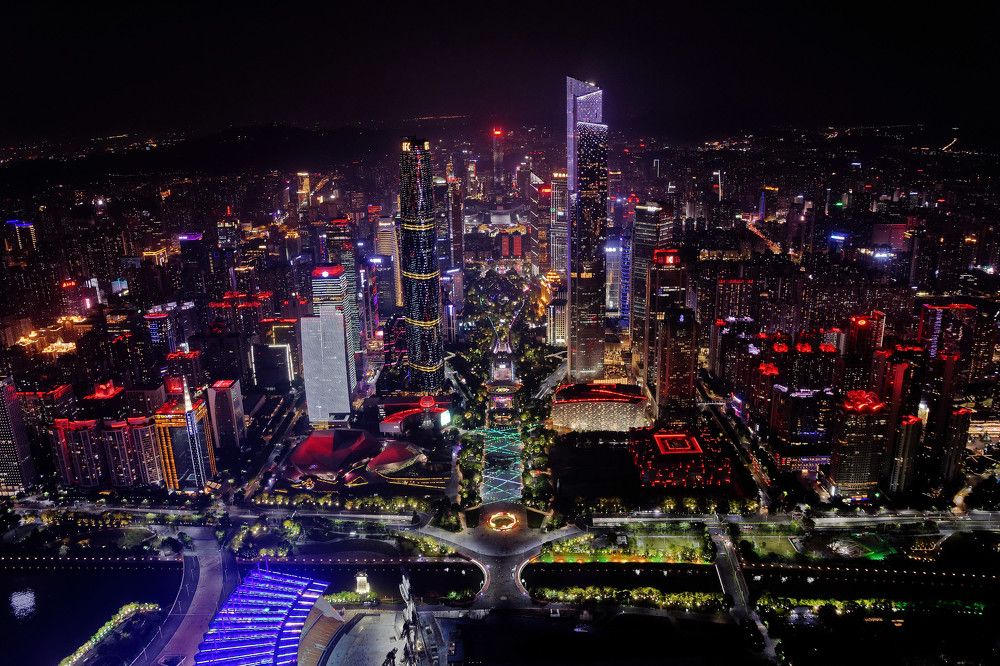 Фотография автора Олег Набровенков