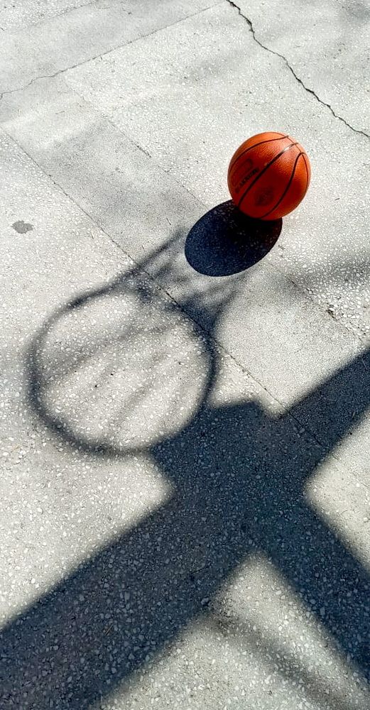 Photograph by DAMOUN POURNEMATI