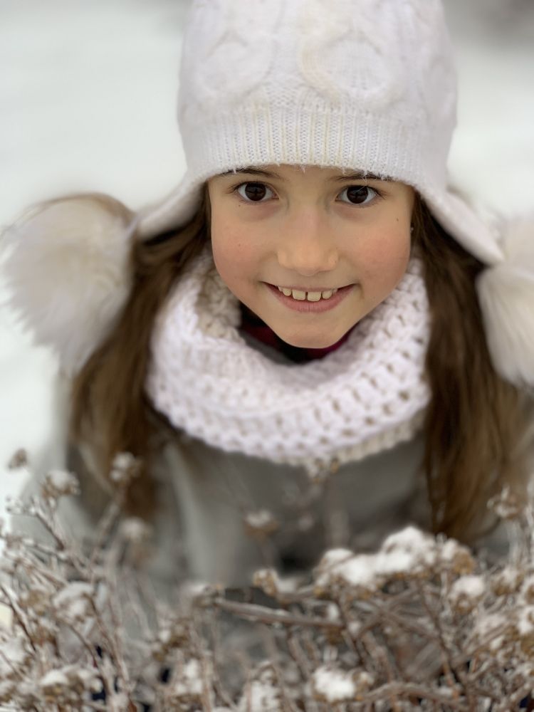 Снежная девочка