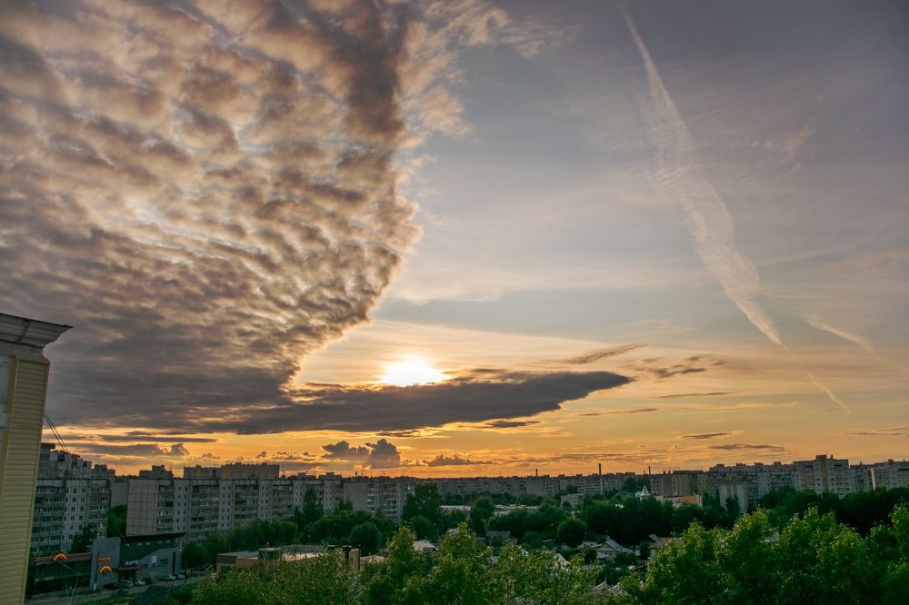 пролетая над нами