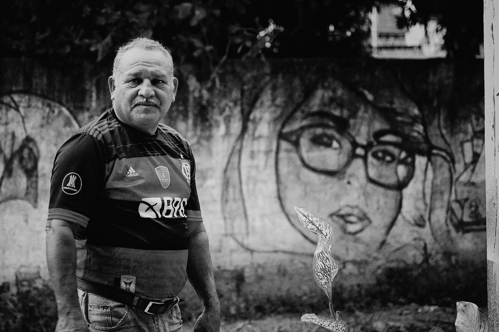 Retratos do bairro (faces of the neighborhood) 001