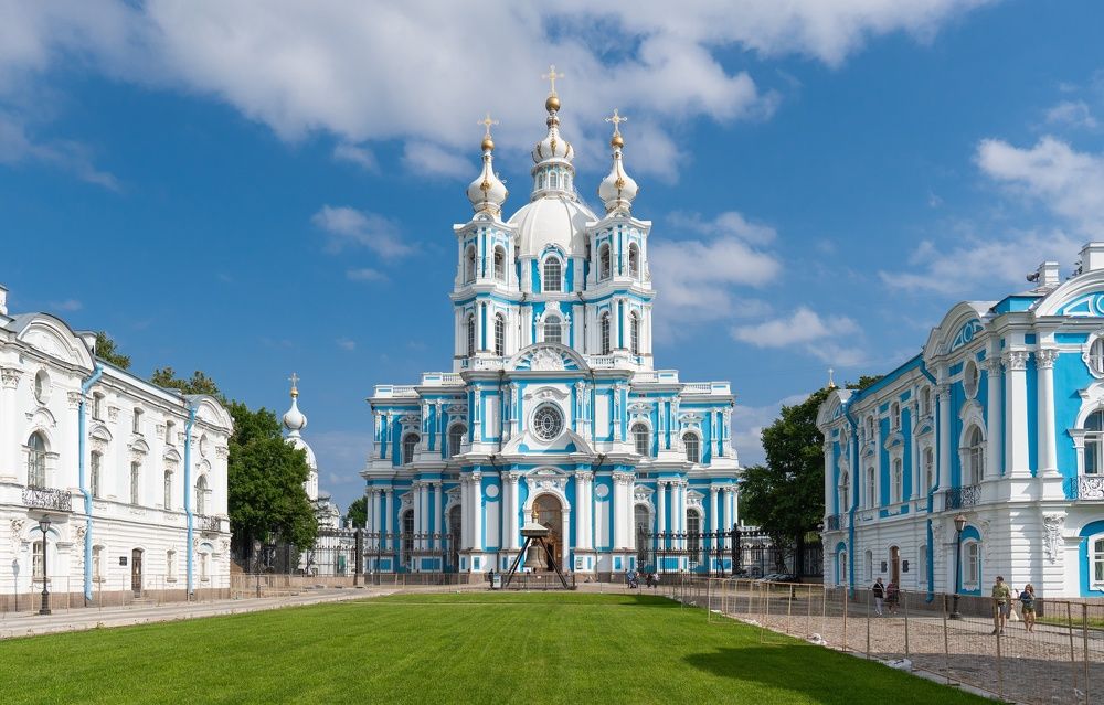 Смольный собор