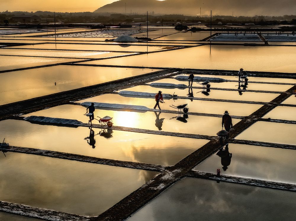 Photograph by Lê Huy Anh