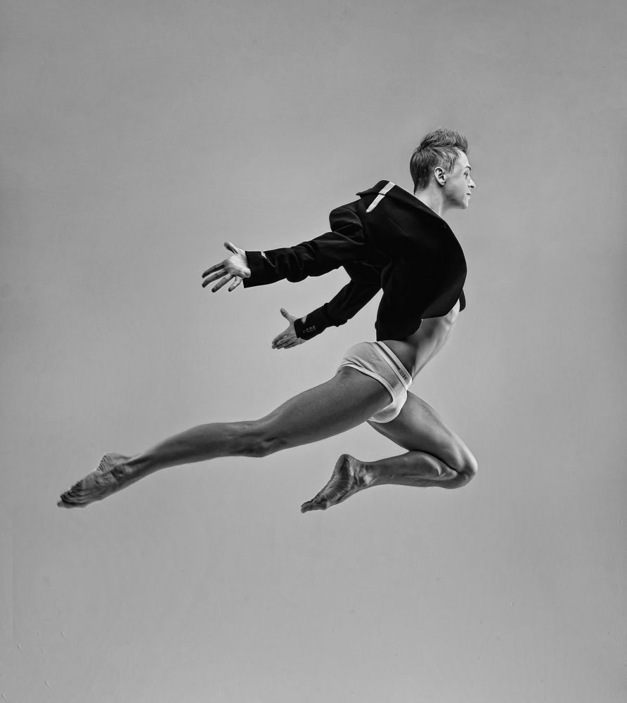 Photograph by Dim Ross