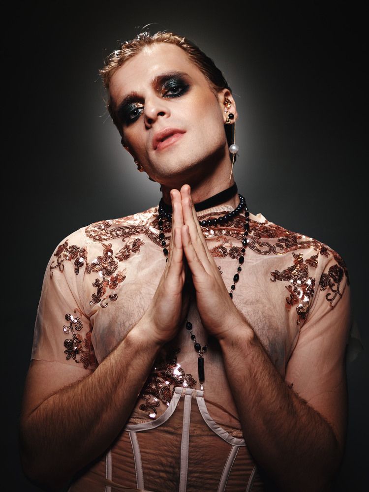 Фотография автора Елизарьев Михаил