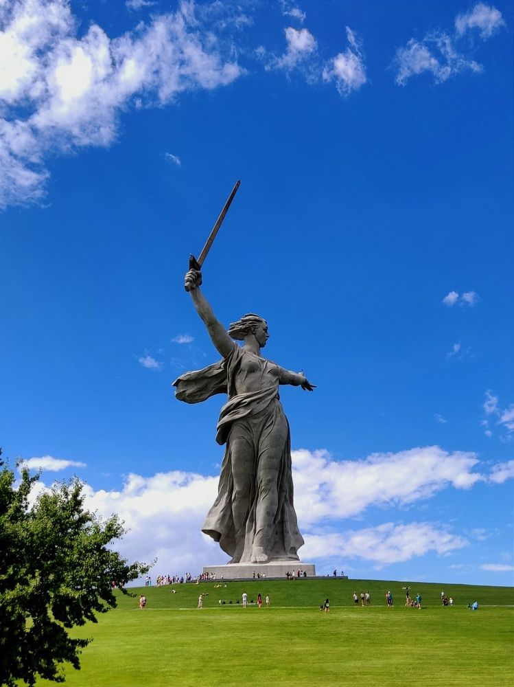 Родина Мать