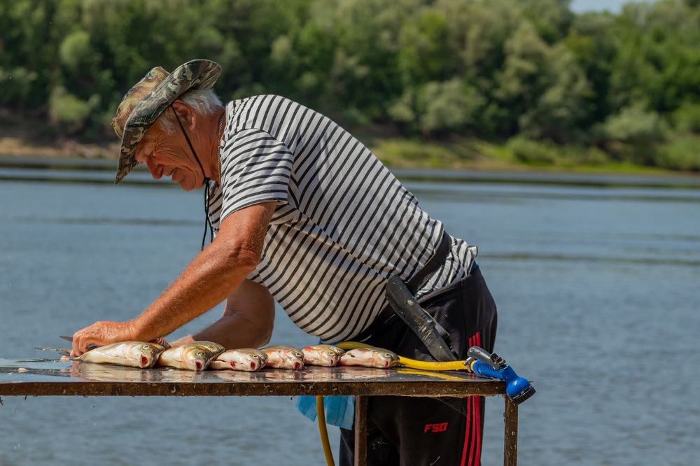 Поймать полдела, надо еще и почистить