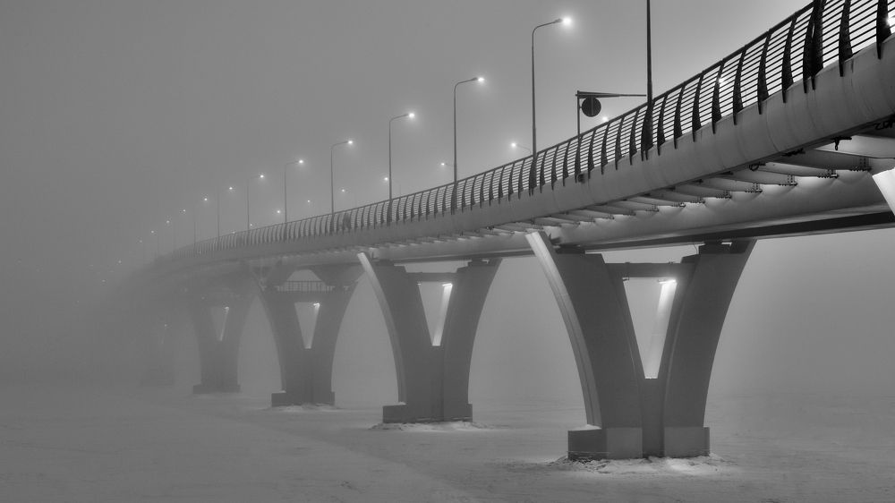 Яхтенный мост. Туман