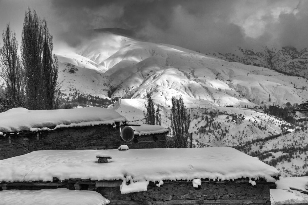 Uzuntaş ( Göç ) Village