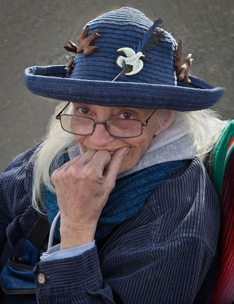 Old lady in vintage hat.